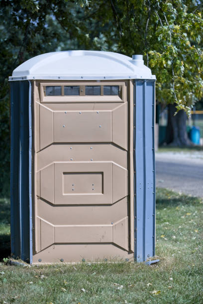 Best Restroom trailer rental cost  in Haven, KS